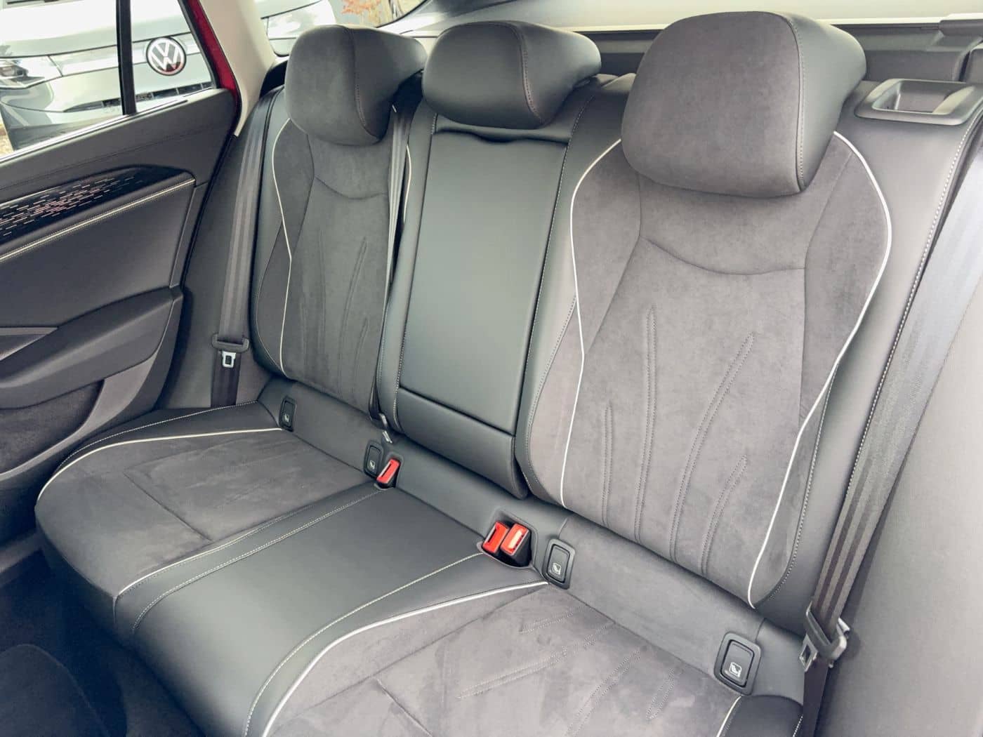 Volkswagen Passat Variant Elegance eHybrid Matrix/CCS/AHK foto 14