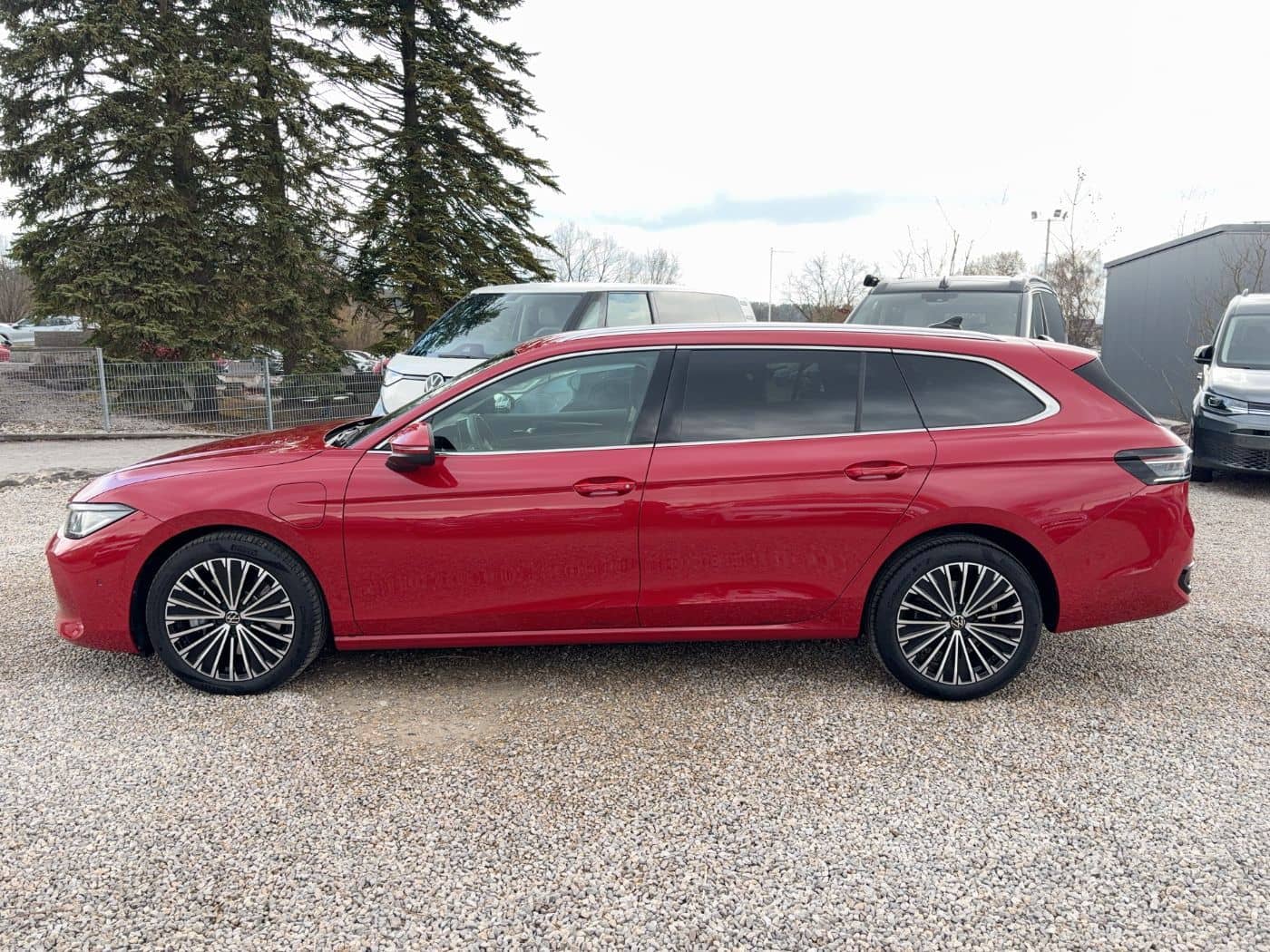 Volkswagen Passat Variant Elegance eHybrid Matrix/CCS/AHK foto 4