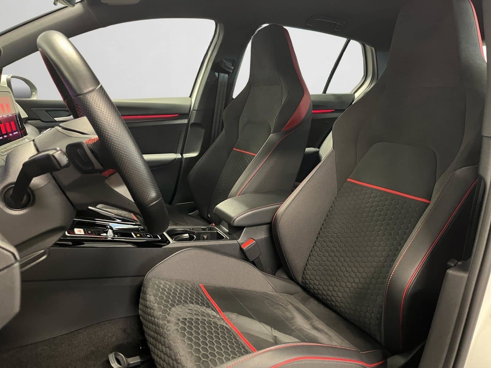 Volkswagen Golf VIII GTI Clubsport 2.0 TSI DSG, Navi, Sitzh foto 13