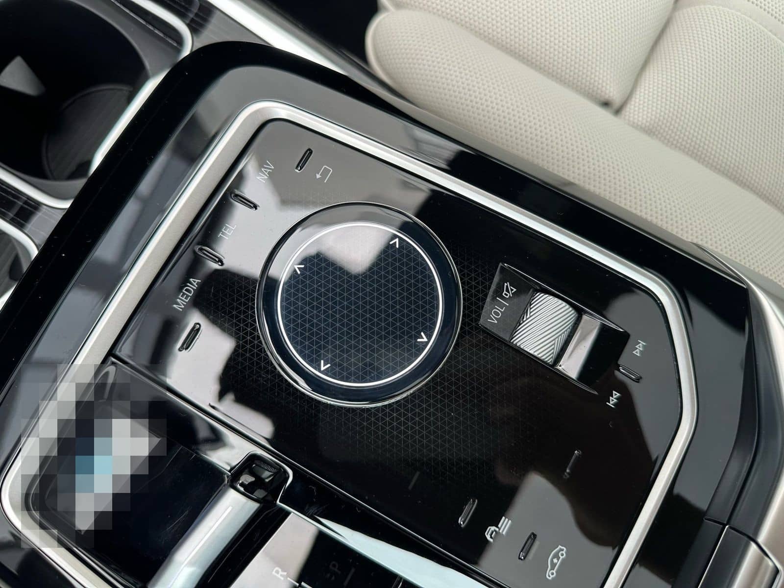 BMW i7 xDrive60 M Sport DA/PA Prof B&W Massage 21" foto 16