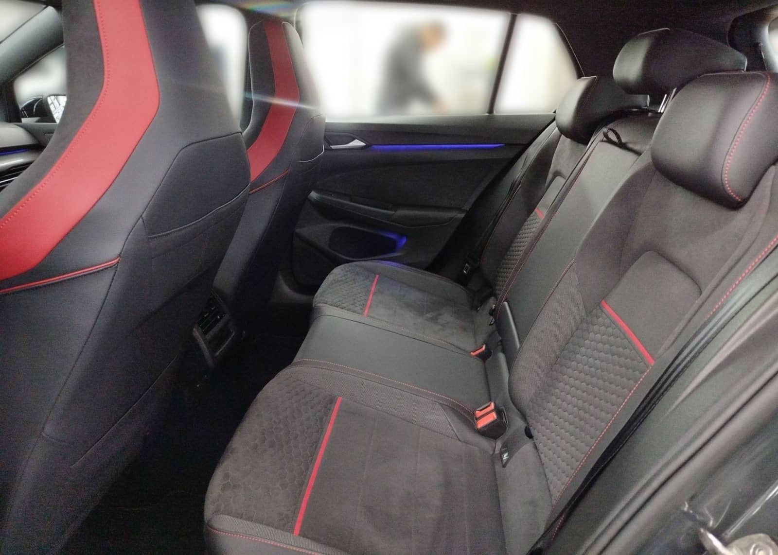 Volkswagen Golf VIII GTI CLUBSPORT 2.0 TSI BLACKSTYLE AKRA foto 11