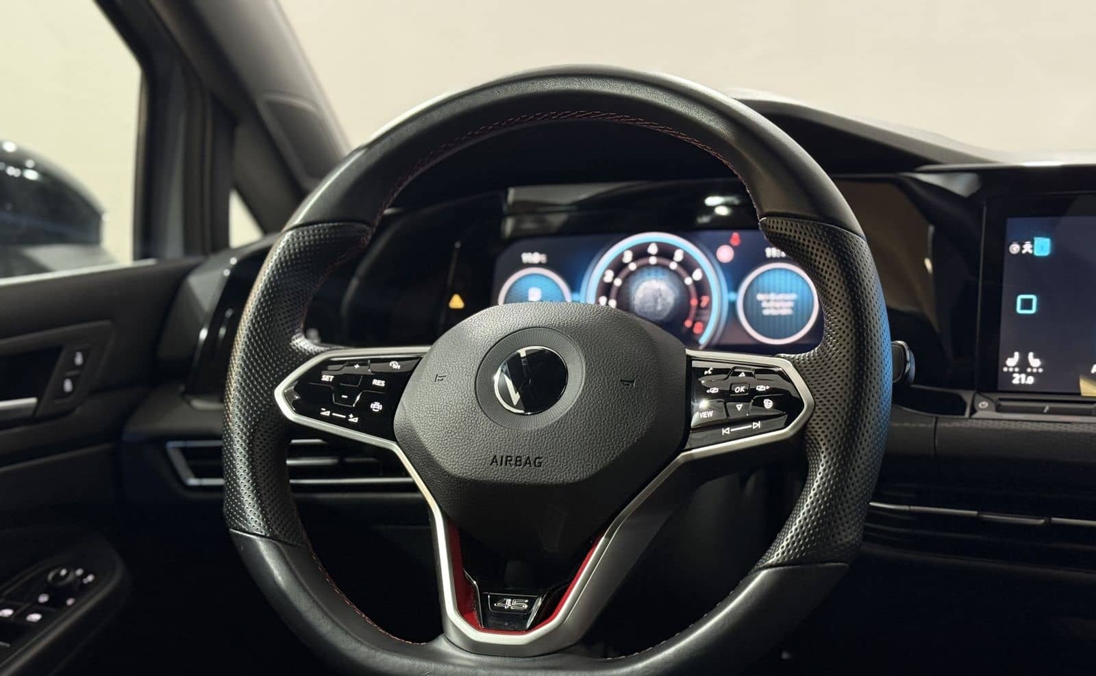 Volkswagen Golf VIII GTI Clubsport *Akrapovic*Matrix*DAB+* foto 22