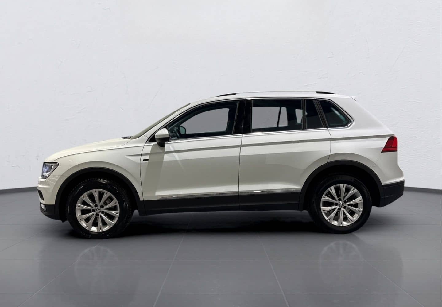 Volkswagen Tiguan 2.0 TDI 4M DSG JOIN AHK NAVI PDC SHZ ACC  foto 3