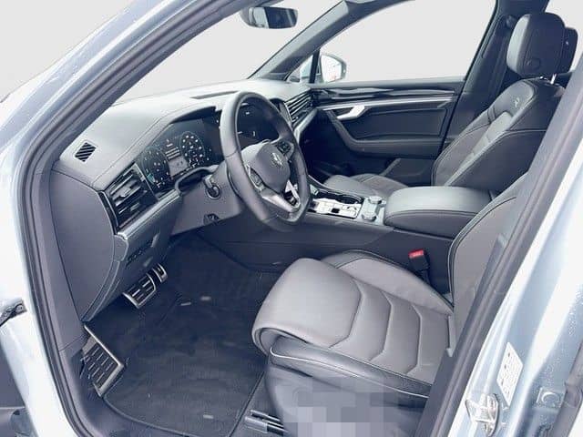 Volkswagen Touareg 3.0 TDI 4M R-Line Leder AHK Pano Stand foto 8
