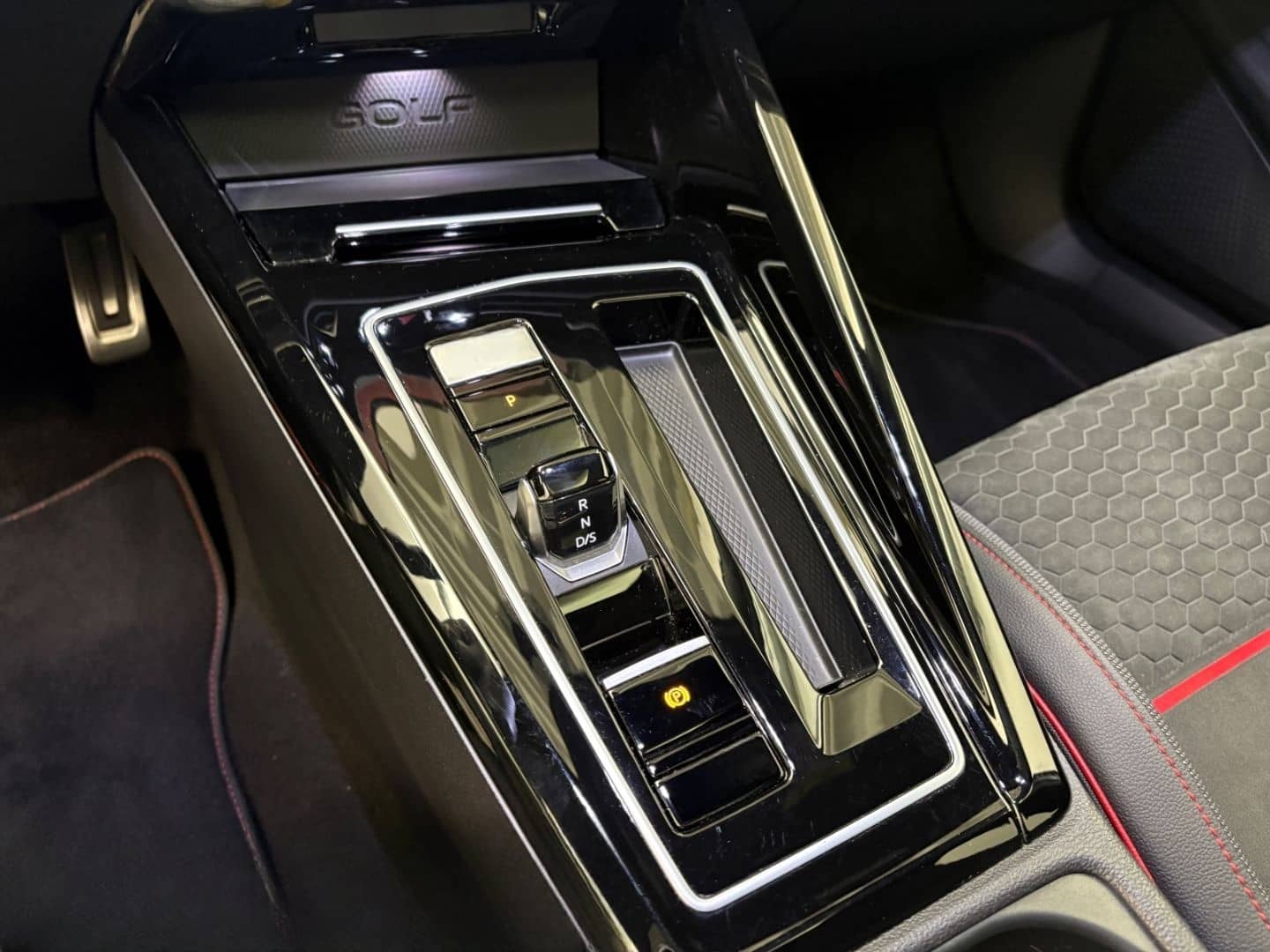 Volkswagen Golf GTI 8 2.0 TSI DSG Clubsport IQ-LIGHT DIGITA foto 17