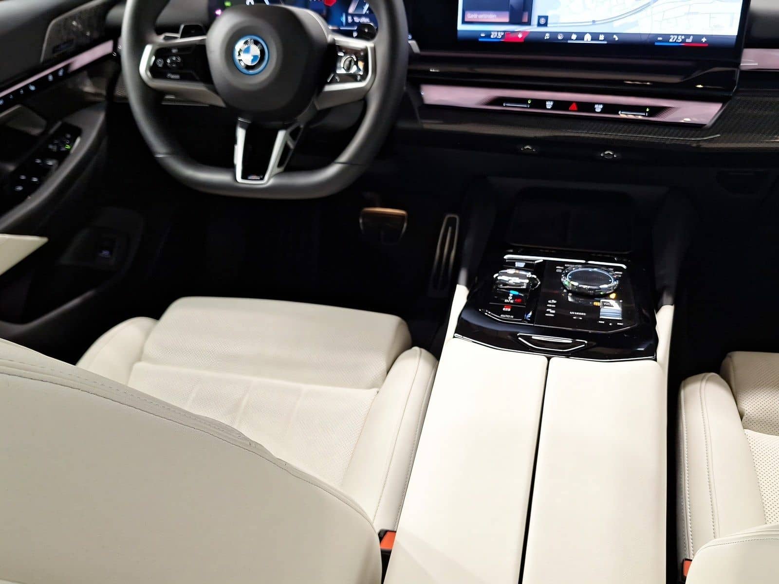 BMW 550e xDrive Limousine M Sport Driv.Assist.Prof foto 14