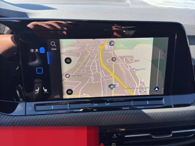 Volkswagen Golf 8 2.0 TSI DSG 4Mo R 19 MATRIX NAVI CAM foto 23