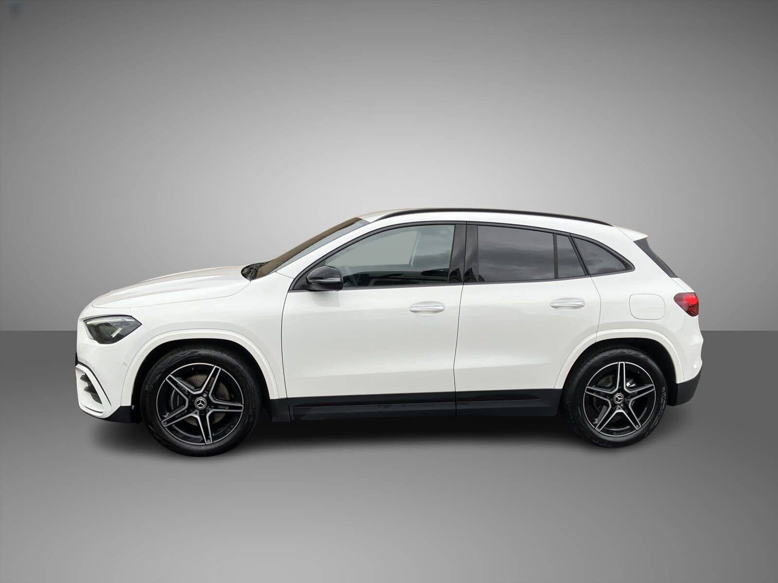 Mercedes-Benz GLA 180 AMG Line LED*Memory-P*Night*Kamera*Keyl* foto 3