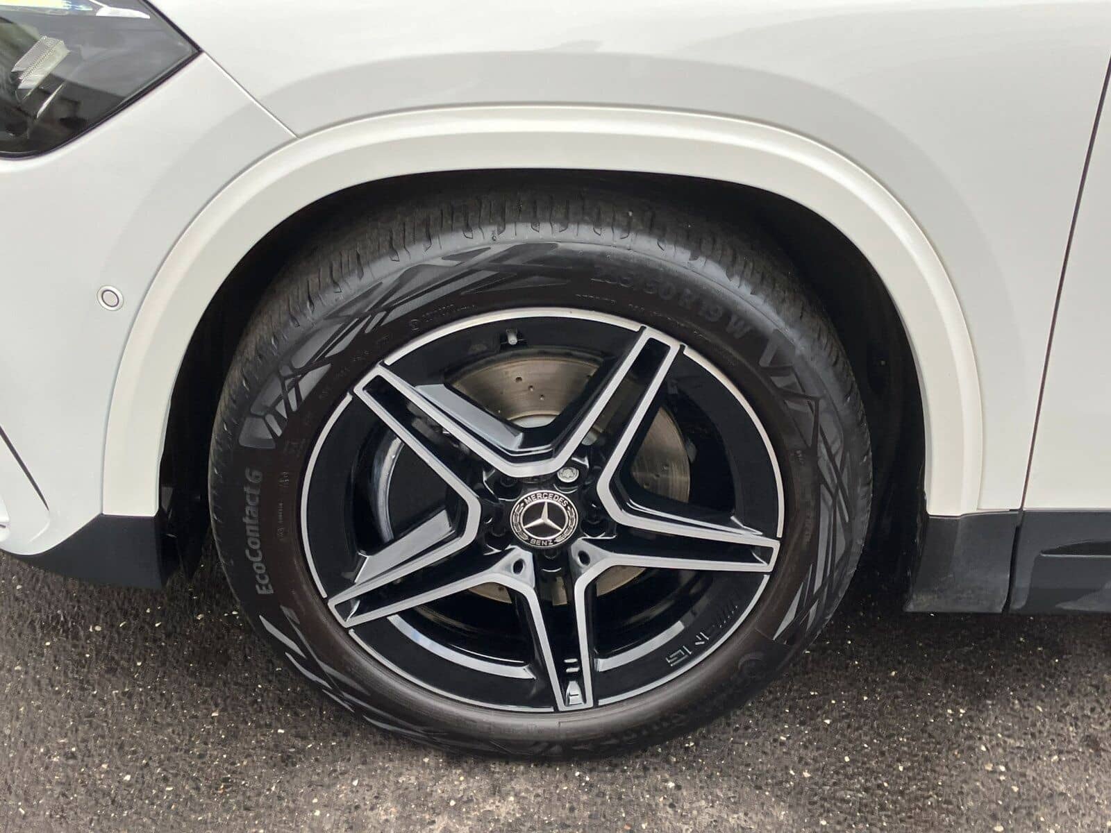 Mercedes-Benz GLA 180 AMG Line LED*Memory-P*Night*Kamera*Keyl* foto 4