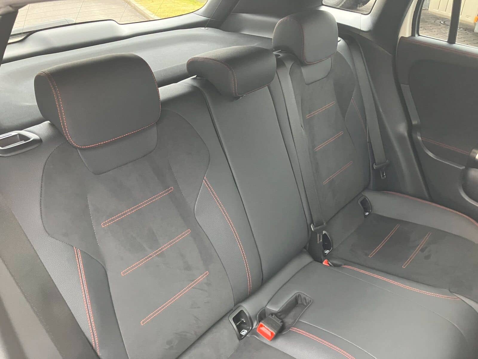 Mercedes-Benz GLA 180 AMG Line LED*Memory-P*Night*Kamera*Keyl* foto 8