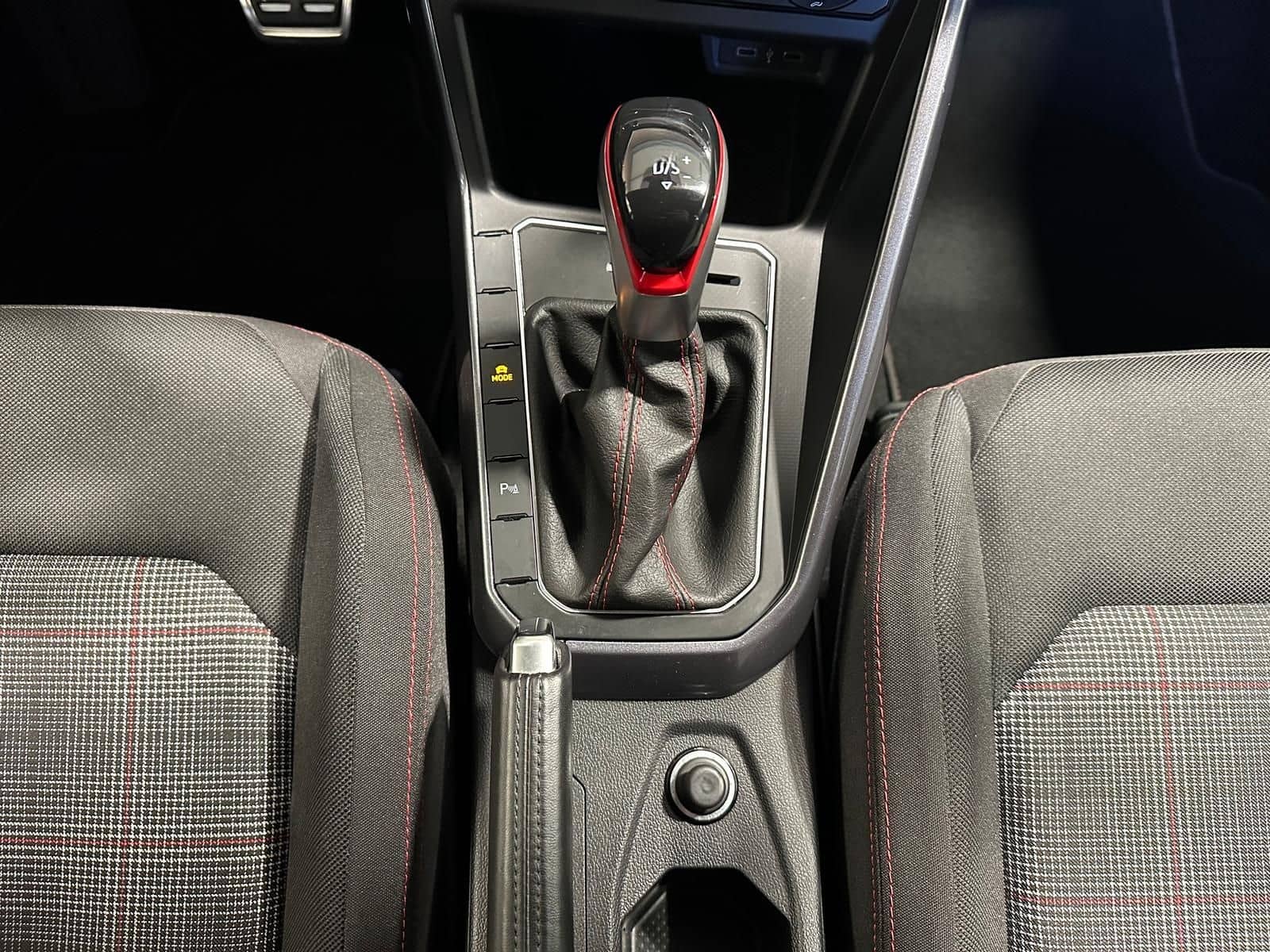 Volkswagen Polo 2.0 TSI DSG GTI Matrix|ACC|virt.Cock.|SHZ foto 16