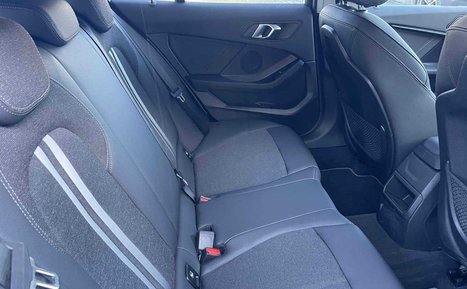 BMW 116i Sport Line/Lenkradhzg/LED/NAVI/WLAN/uvam foto 13