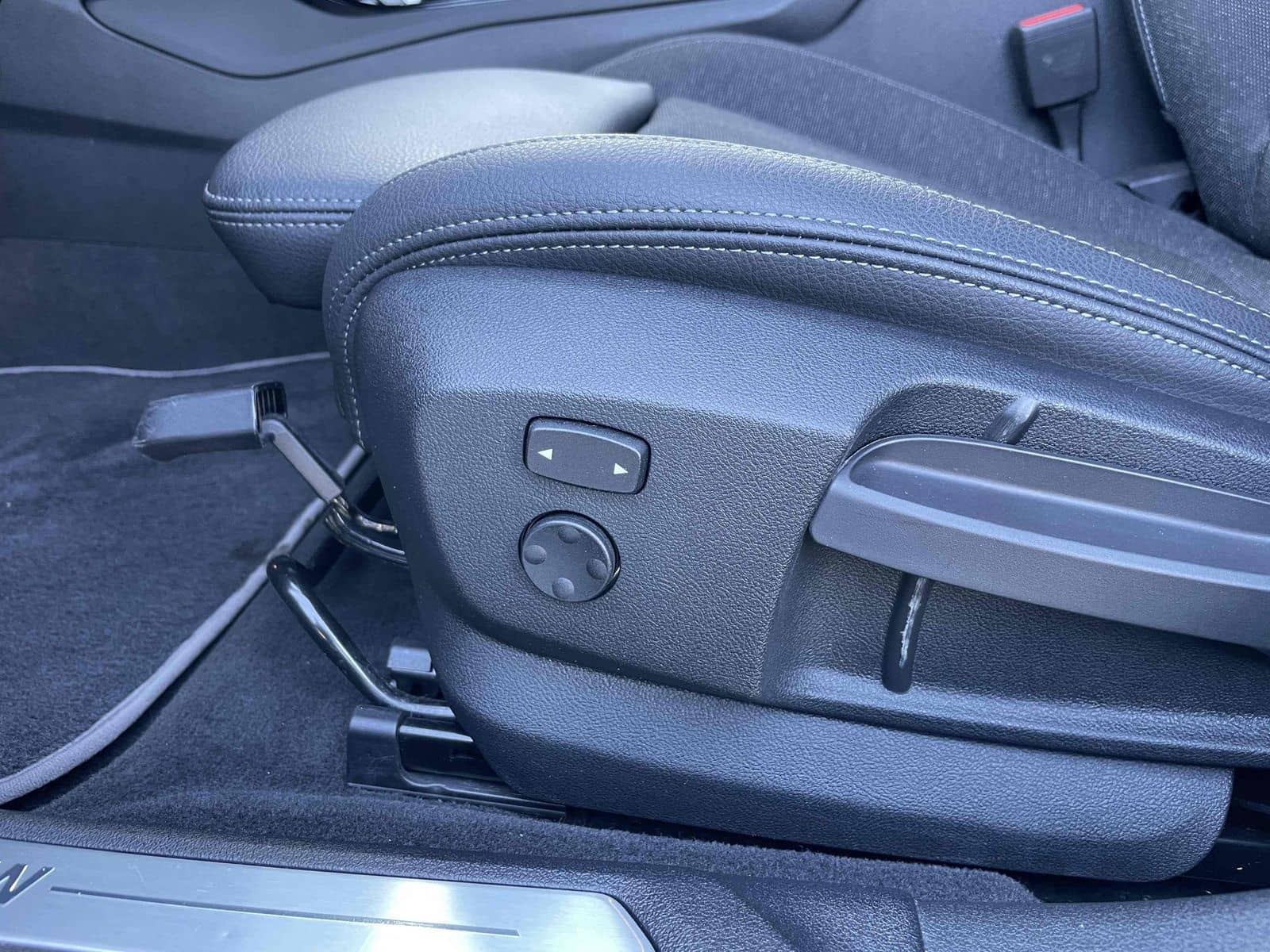 BMW 116i Sport Line/Lenkradhzg/LED/NAVI/WLAN/uvam foto 21