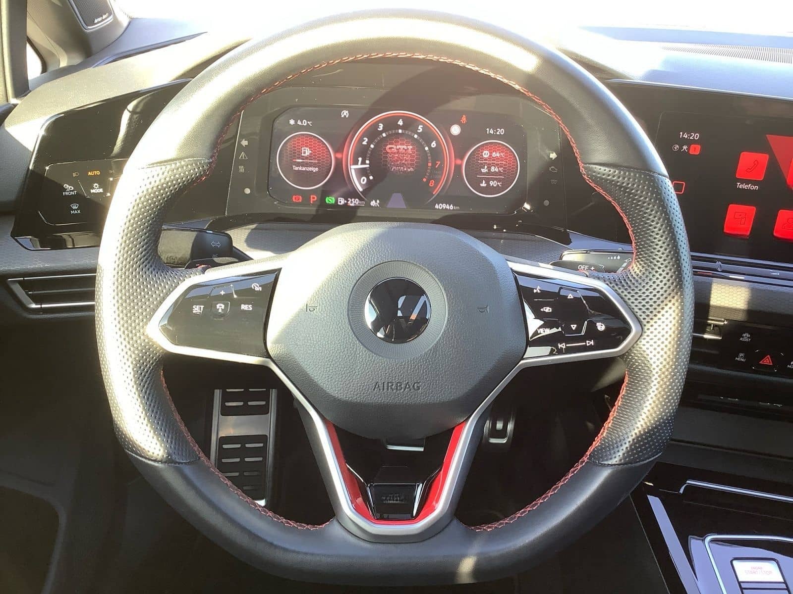 Volkswagen Golf 2.0 TSI DSG GTI Clubsport ACC LED Navi Pano foto 12