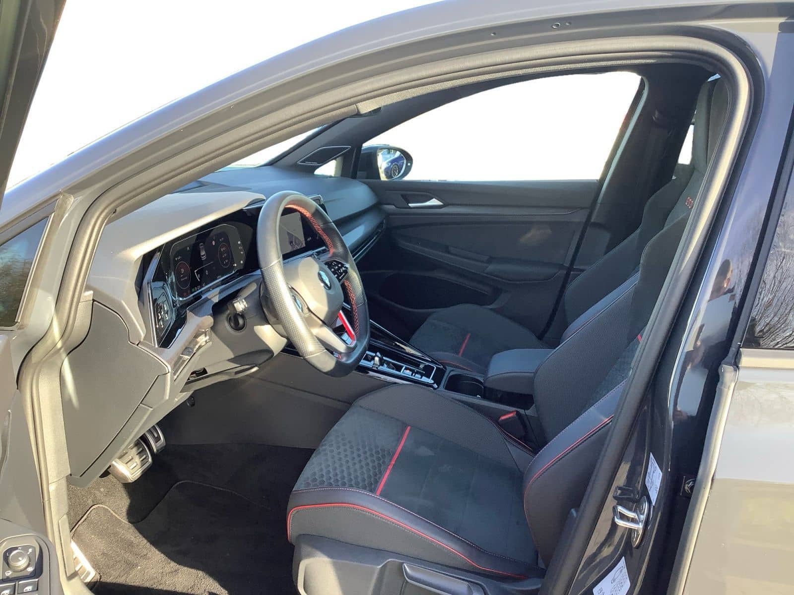 Volkswagen Golf 2.0 TSI DSG GTI Clubsport ACC LED Navi Pano foto 8