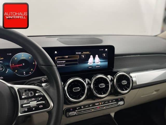 Mercedes-Benz GLB 220 d NIGHT PANO+MASSAGE+KEYLESS+DISTRONIC+ foto 25