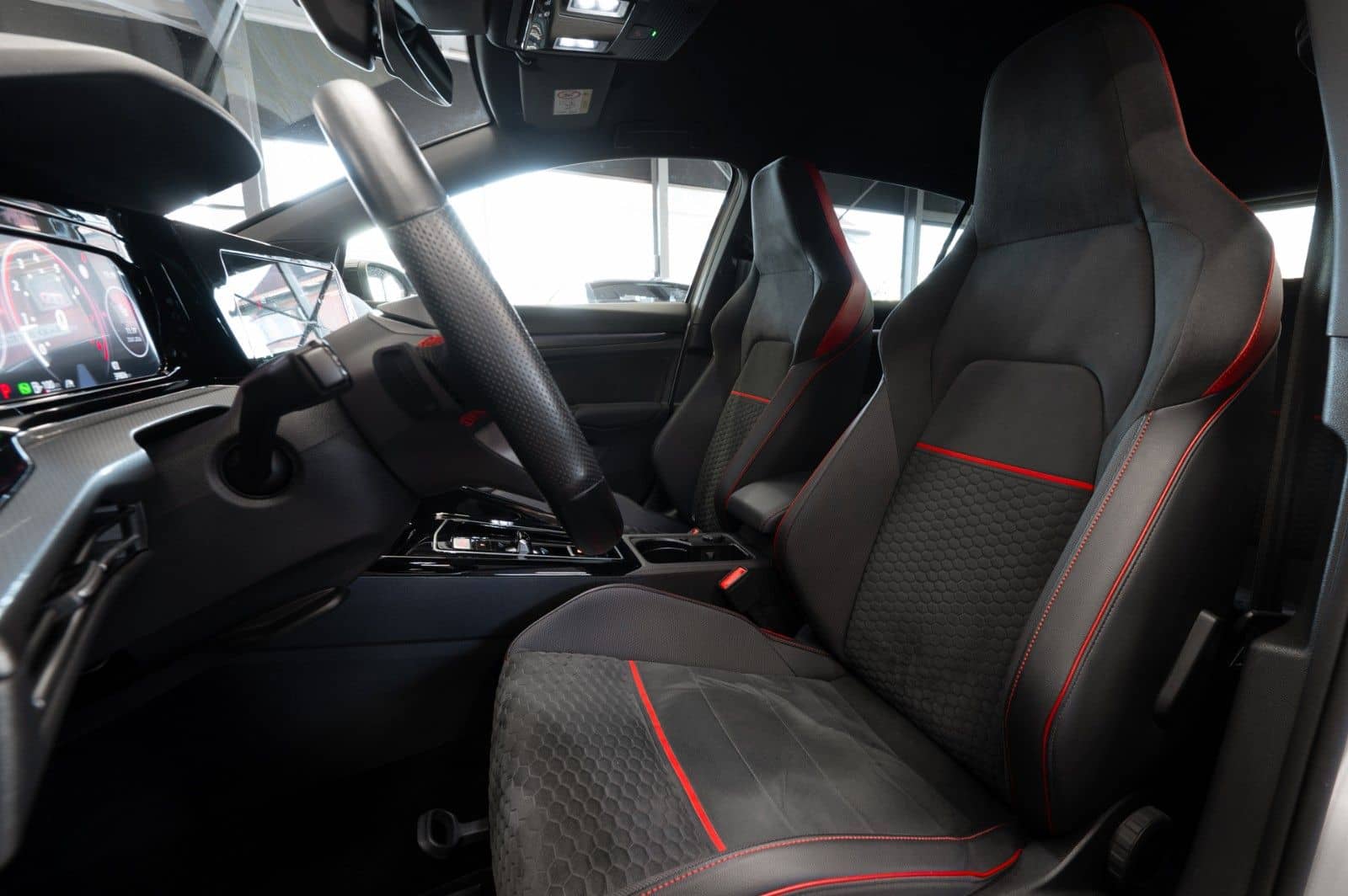 Volkswagen Golf 8 GTI Clubsport|BLACK STYLE|NAVI|19-ZOLL foto 12