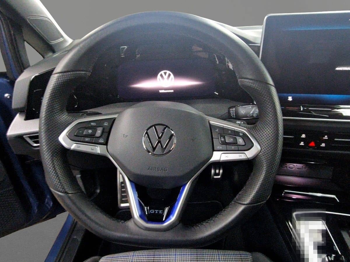 Volkswagen Golf GTE Black Style 1.5TSI eHybrid AHK HuD PANO foto 11