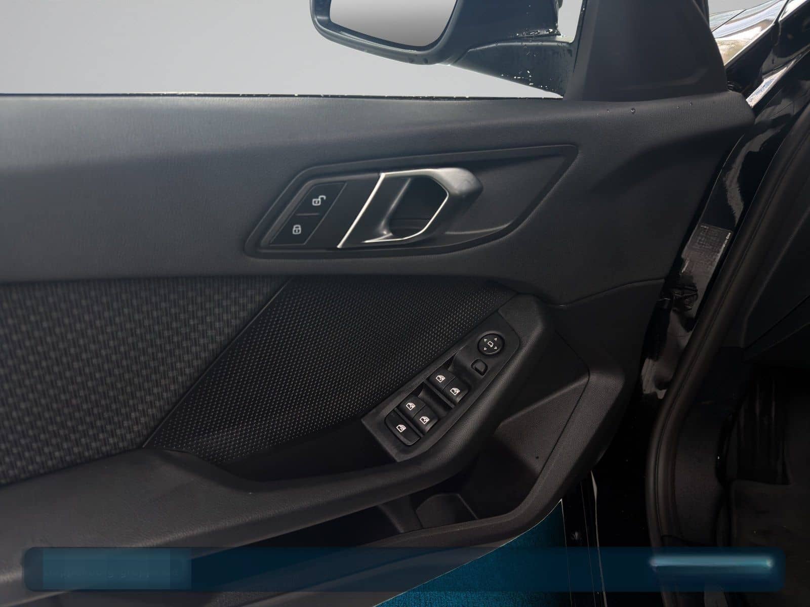 BMW 118i Navi+HiFi+Spurass.+LED+Ambi+BT+S/S-AT+Temp foto 17