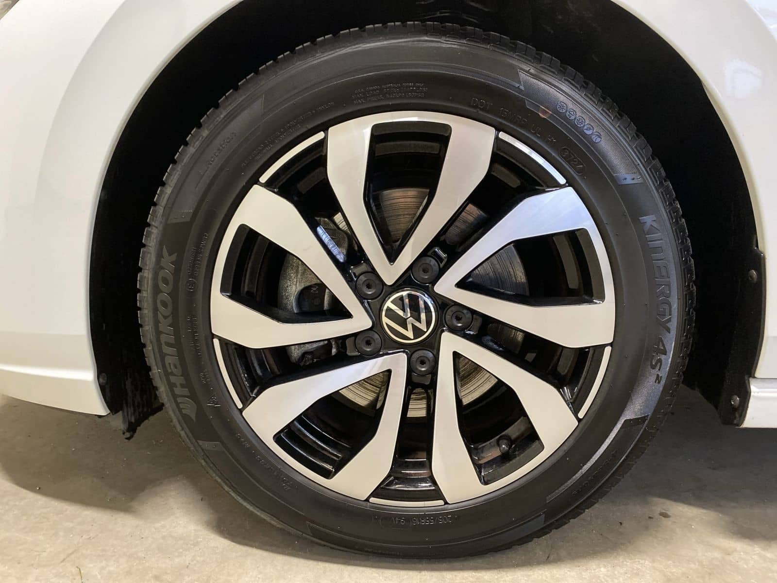 Volkswagen Golf VIII 1.5 TSI Active *AHK*ACC*PDC*RFK*Navi foto 4