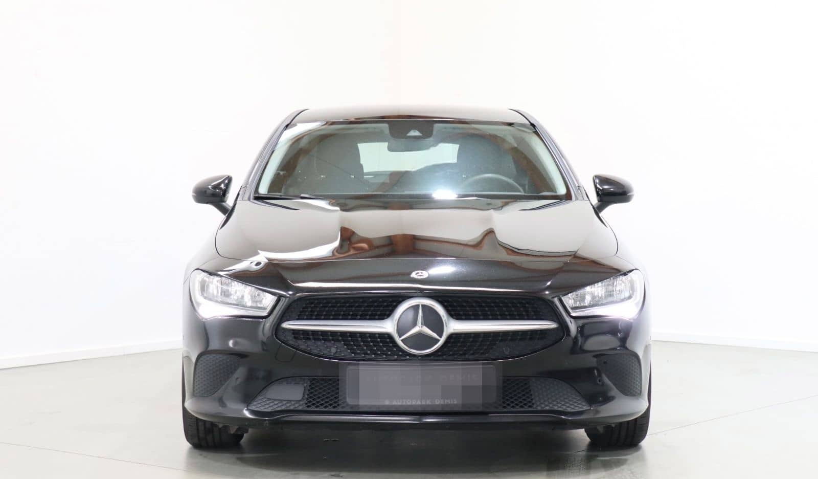 Mercedes-Benz CLA 220 Shooting Brake-PDC-TEMP-CARPLAY-BUSINESS foto 3