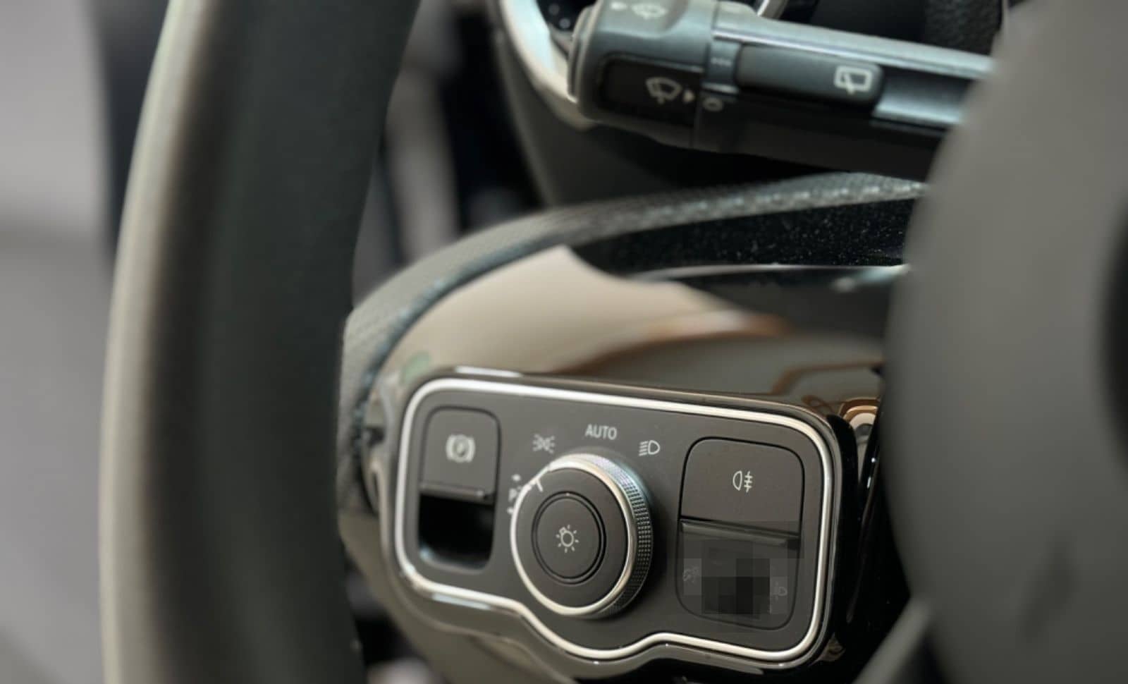 Mercedes-Benz CLA 220 Shooting Brake-PDC-TEMP-CARPLAY-BUSINESS foto 21