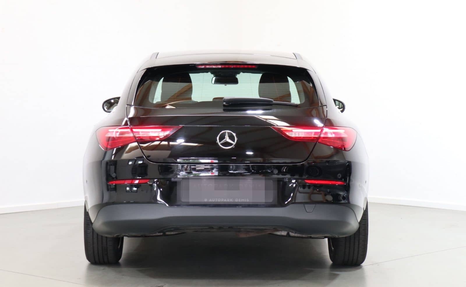 Mercedes-Benz CLA 220 Shooting Brake-PDC-TEMP-CARPLAY-BUSINESS foto 6