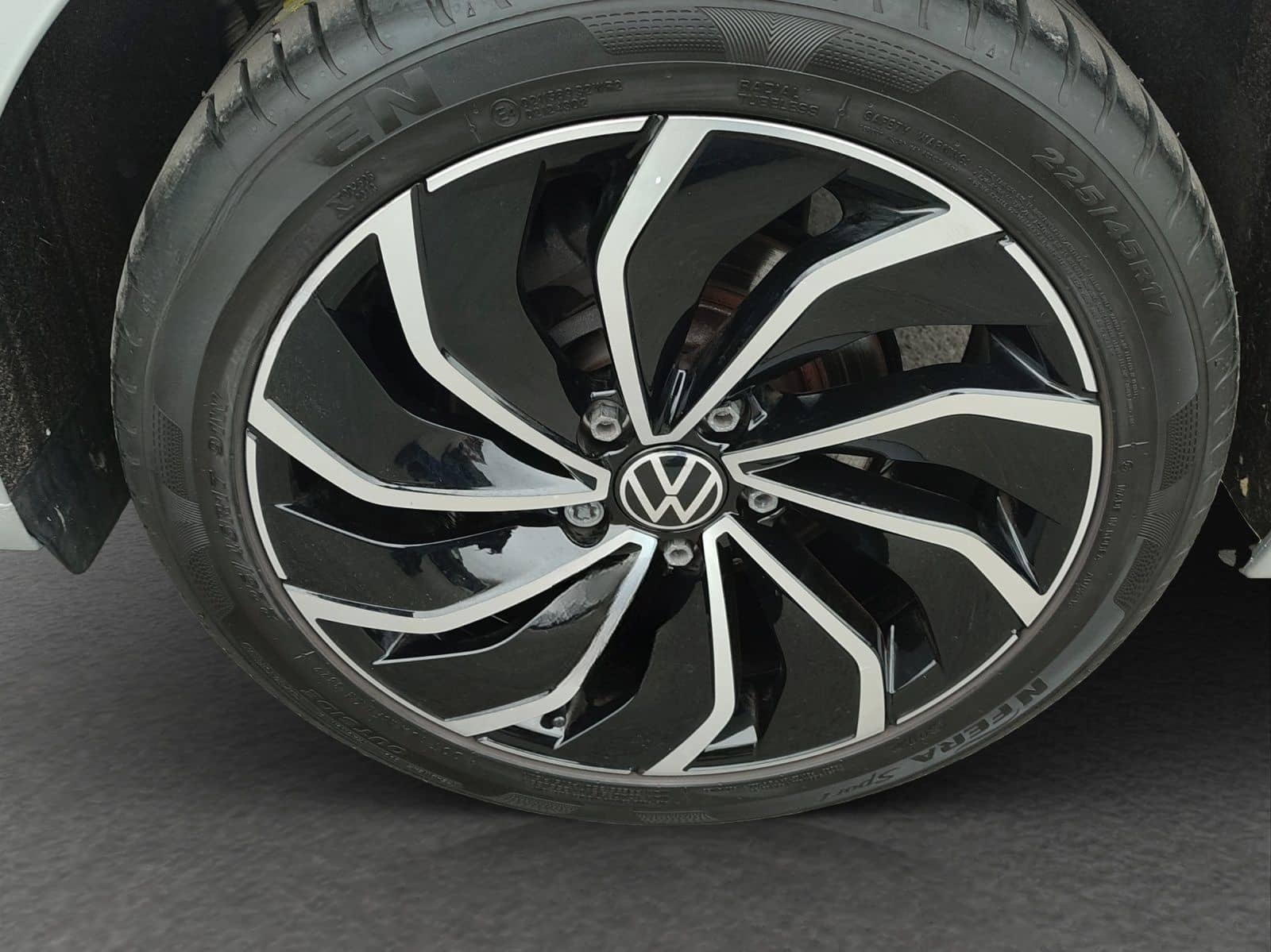 Volkswagen Golf VIII 1.5 eTSI DSG Active* Navi*AHK*Kamera*I foto 15