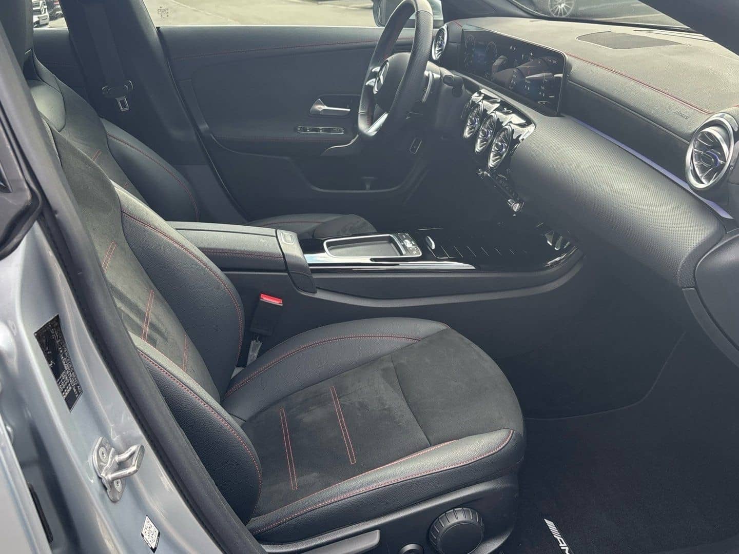 Mercedes-Benz CLA 250 e SB AMG Kamera Keyless-Go Ambiente AHK foto 14