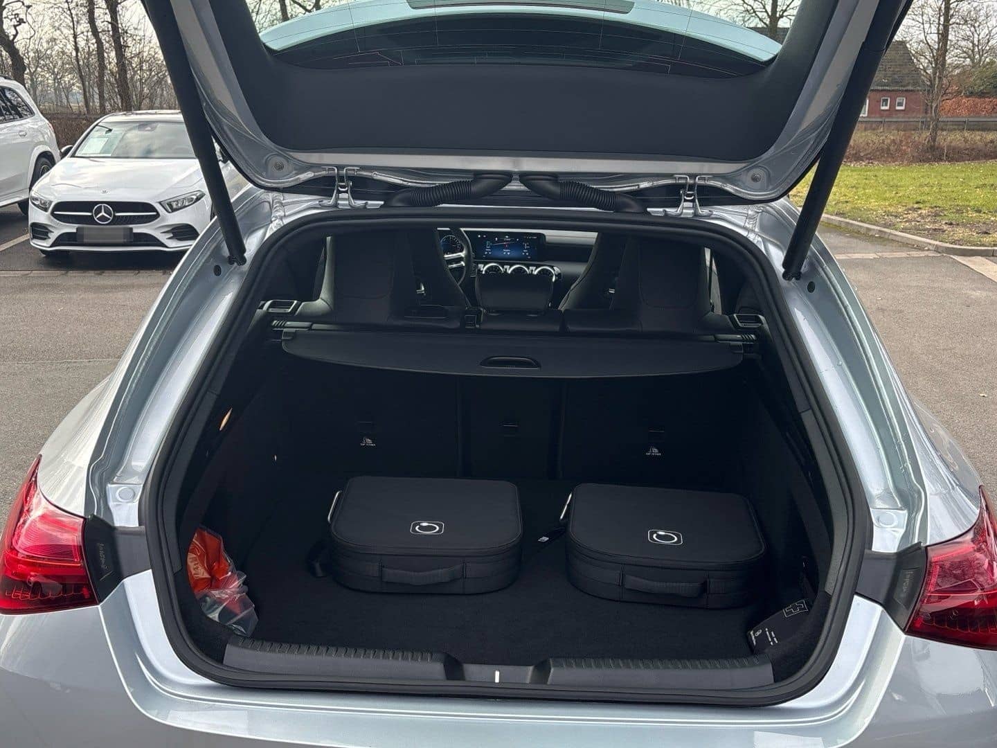 Mercedes-Benz CLA 250 e SB AMG Kamera Keyless-Go Ambiente AHK foto 17