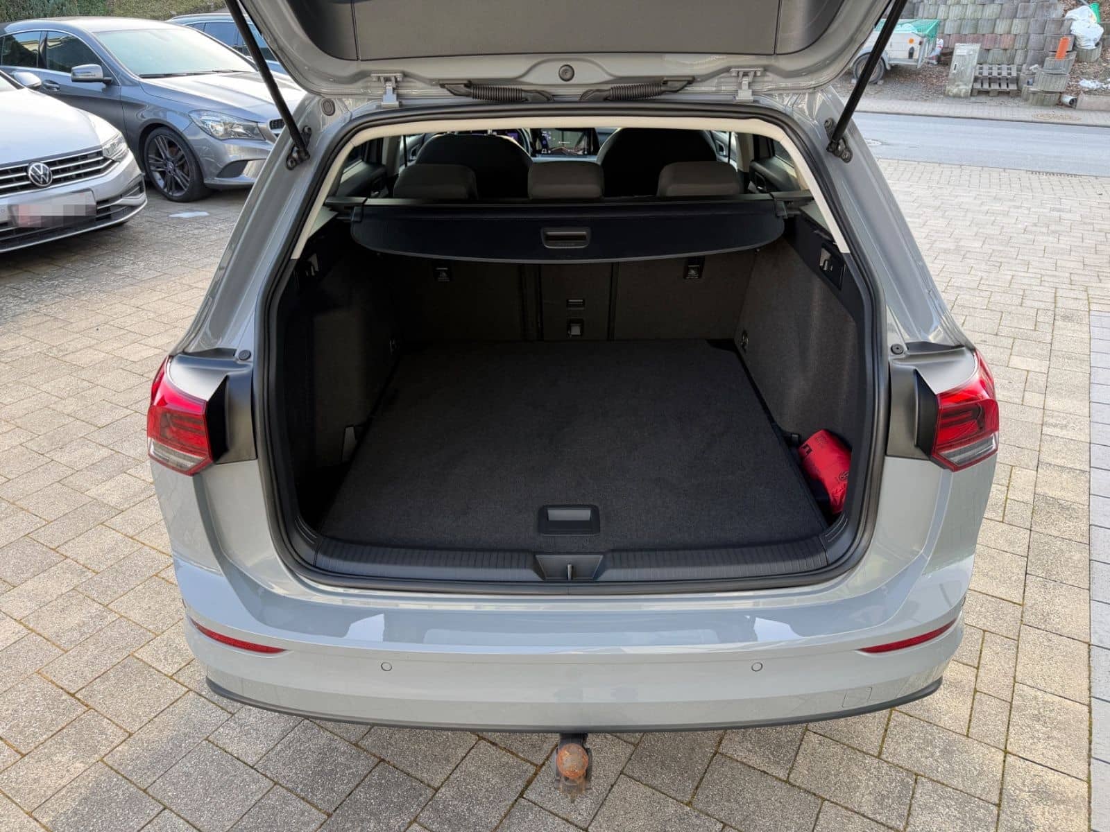 Volkswagen Golf VIII Variant 2.0 TDI Life*AHK*NAVI*Ambiente foto 13