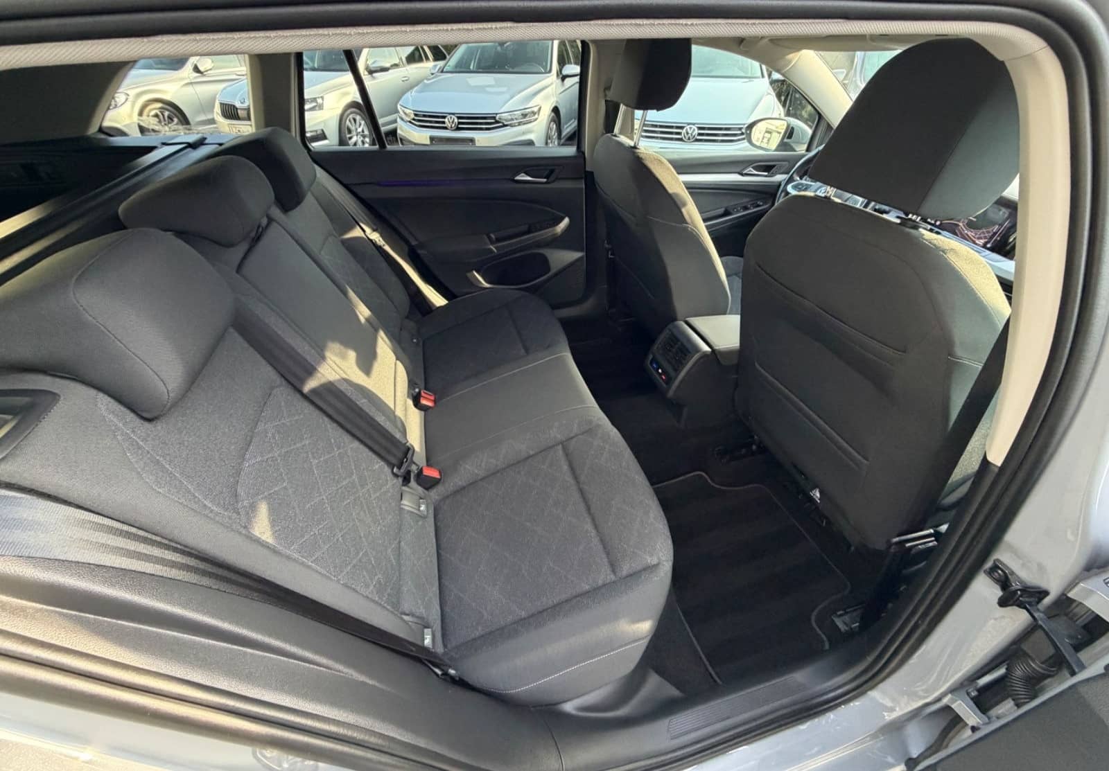 Volkswagen Golf VIII Variant 2.0 TDI Life*AHK*NAVI*Ambiente foto 19