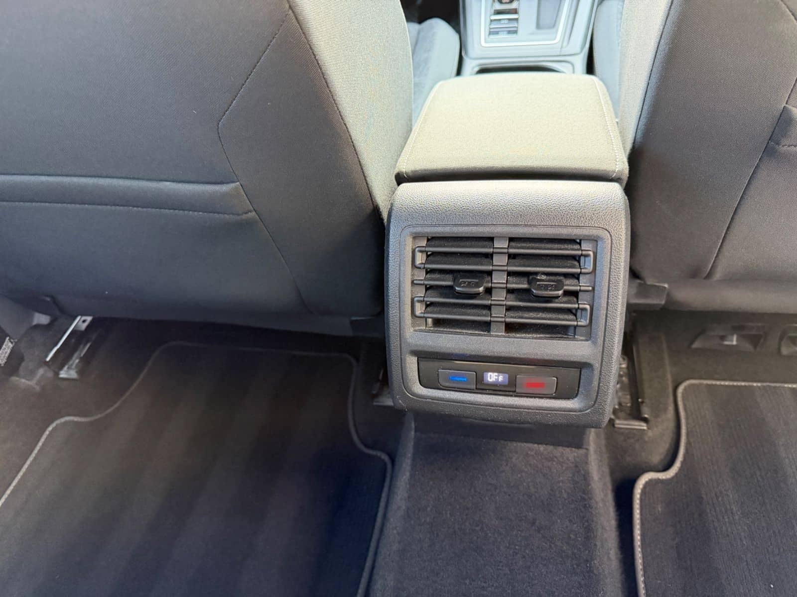 Volkswagen Golf VIII Variant 2.0 TDI Life*AHK*NAVI*Ambiente foto 21