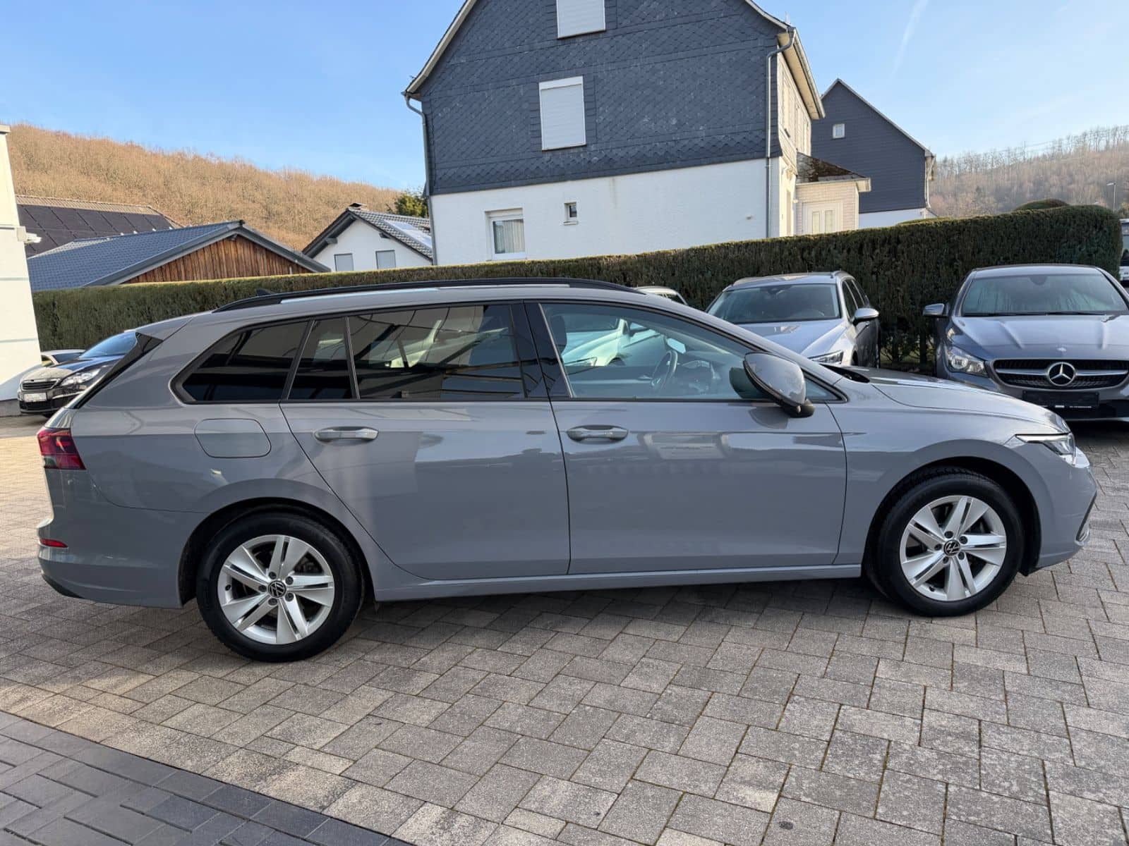 Volkswagen Golf VIII Variant 2.0 TDI Life*AHK*NAVI*Ambiente foto 9