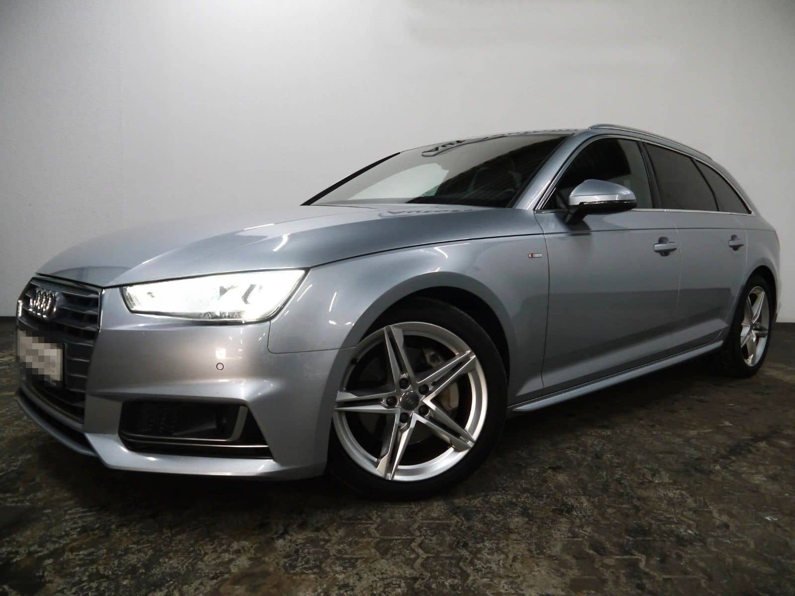 Audi A4 Avant S Line ACC Kamera Lane LED Virtual Spur foto 1