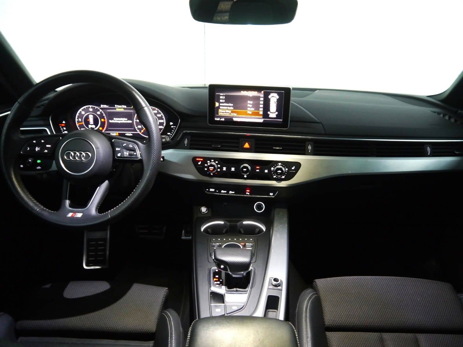 Audi A4 Avant S Line ACC Kamera Lane LED Virtual Spur foto 11