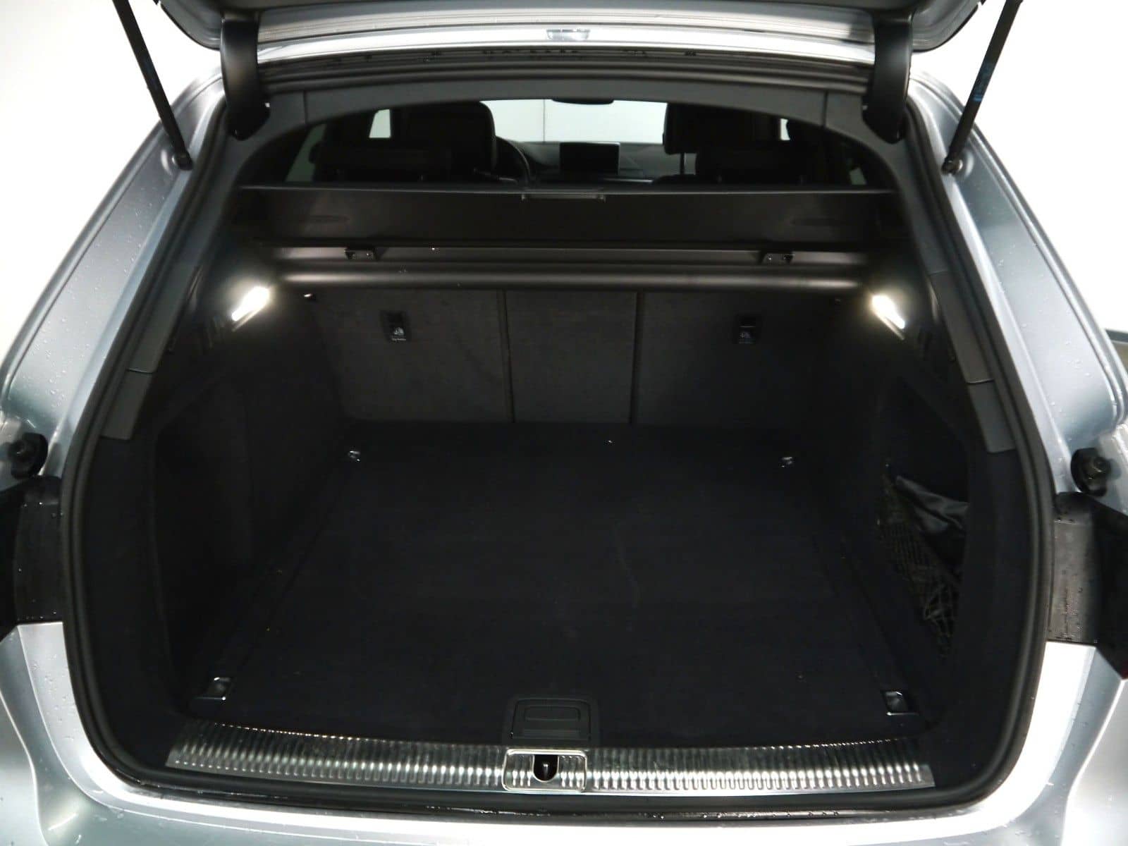 Audi A4 Avant S Line ACC Kamera Lane LED Virtual Spur foto 15