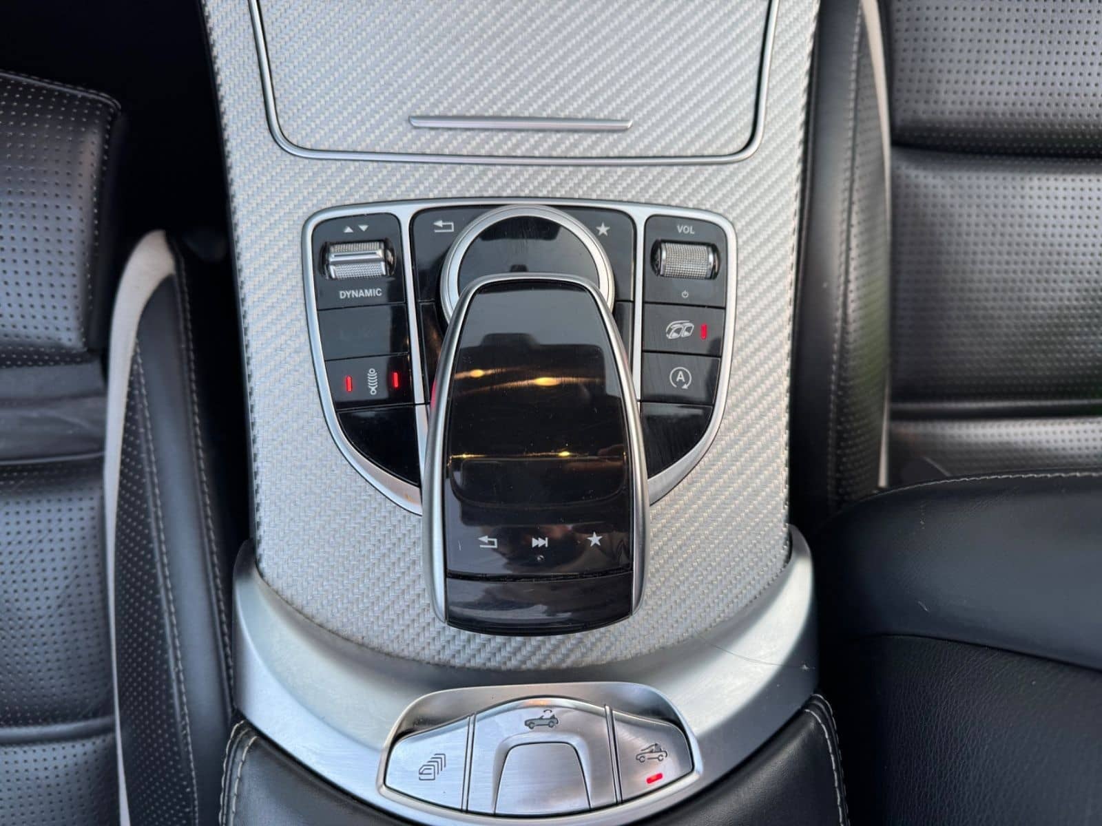 Mercedes-Benz C 63 S AMG Cabrio foto 22