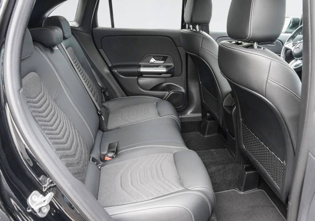 Mercedes-Benz GLA 200 PROGRESSIVE ADVANCED AHK TOTWINKEL LED foto 6