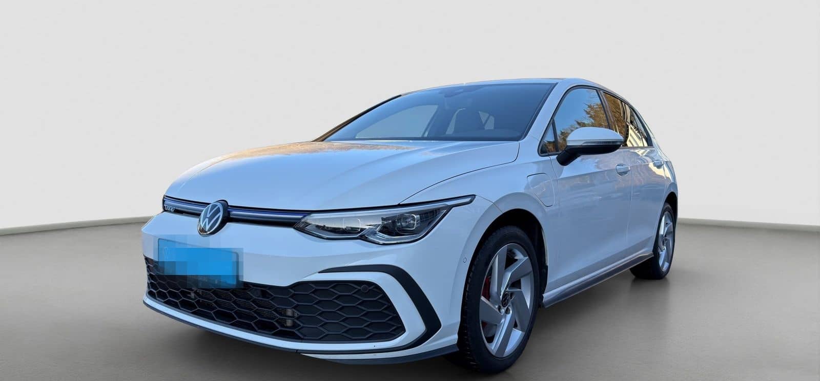 Volkswagen Golf GTE 1.4 TSI Hybrid Business LED Virtual Kam foto 2