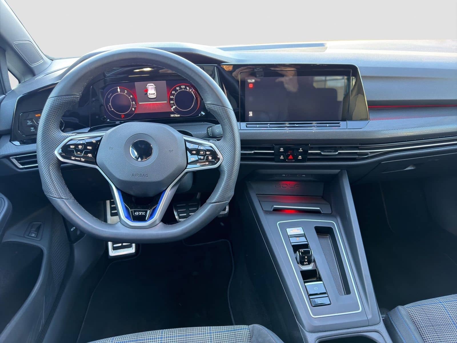 Volkswagen Golf GTE 1.4 TSI Hybrid Business LED Virtual Kam foto 11