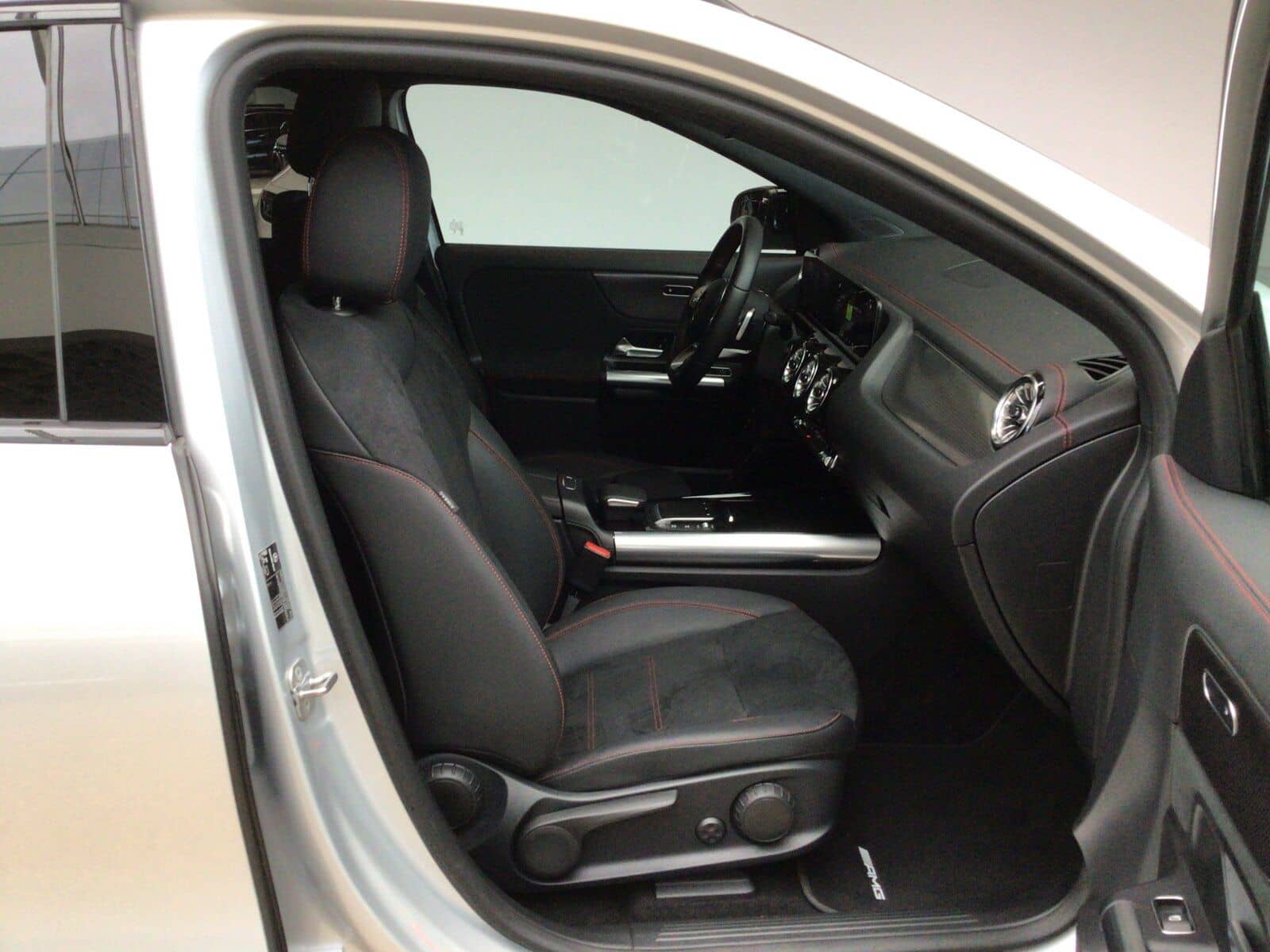 Mercedes-Benz EQA 300 4M AMG Line/Advanced+/Night/Totw./Keyles foto 11