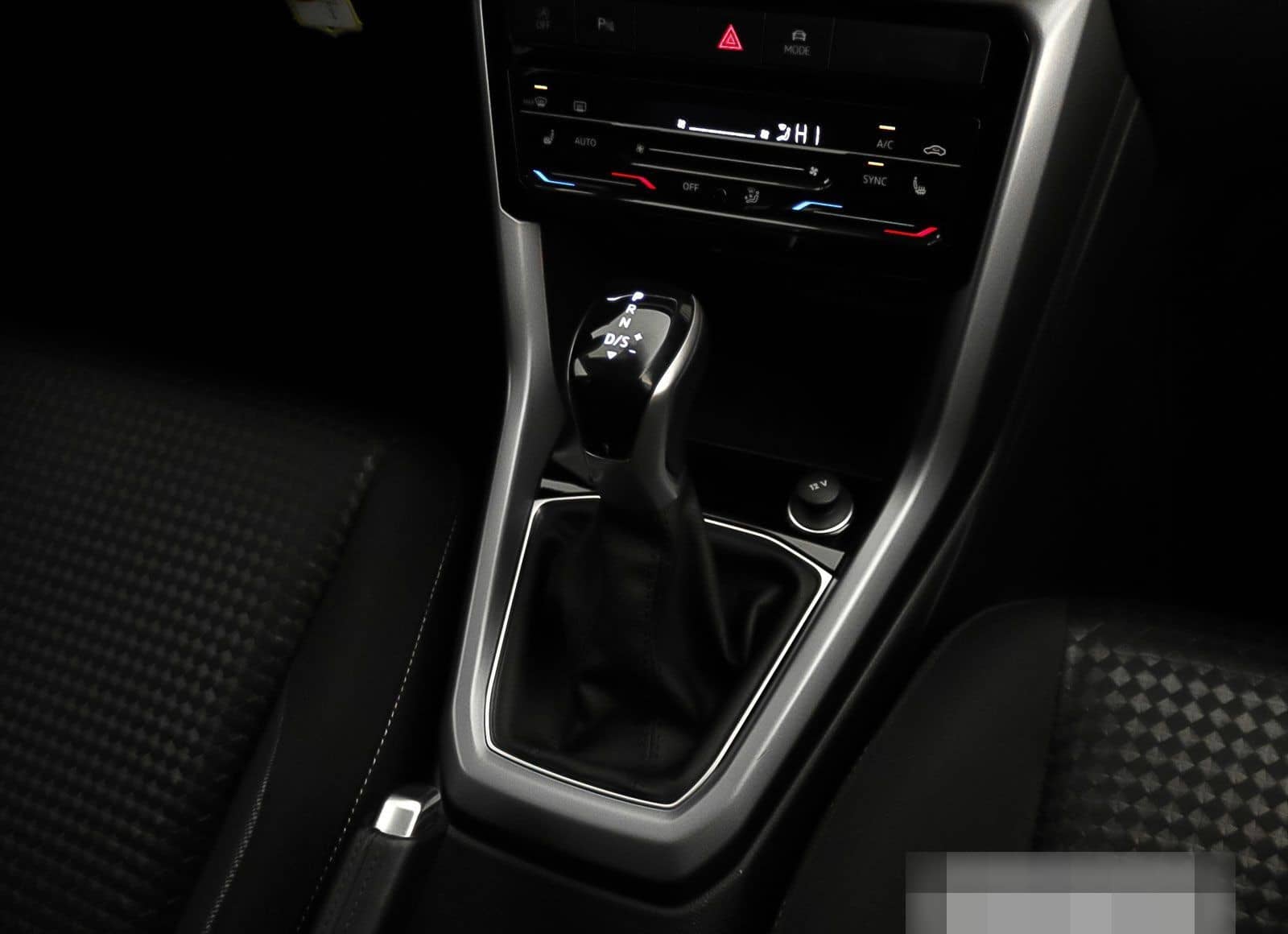 Volkswagen T-Cross ACTIVE 1.5 TSI Navi ParkPilot App DSG foto 16