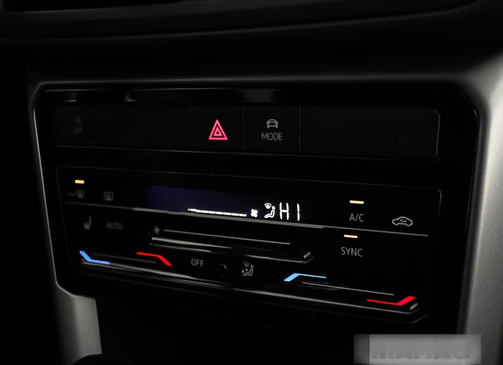 Volkswagen T-Cross ACTIVE 1.5 TSI Navi ParkPilot App DSG foto 23