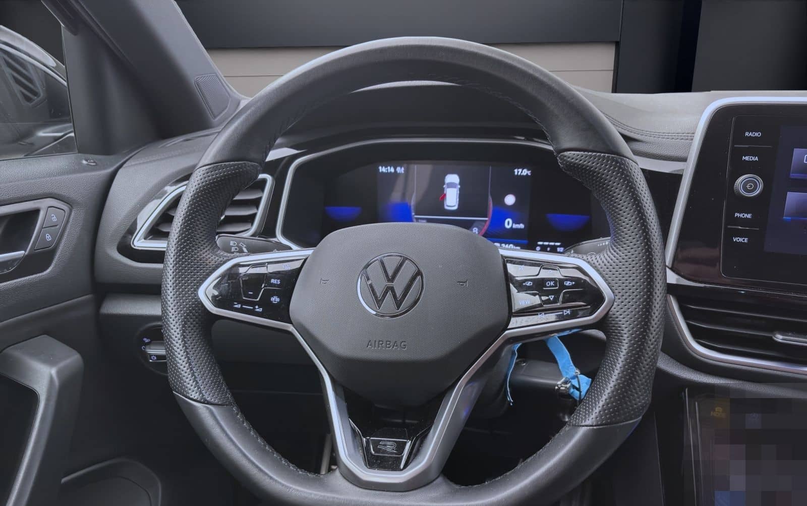 Volkswagen T-Roc 1.0 TSI R-LINE ACC PDC KAMERA LED NAVI foto 11