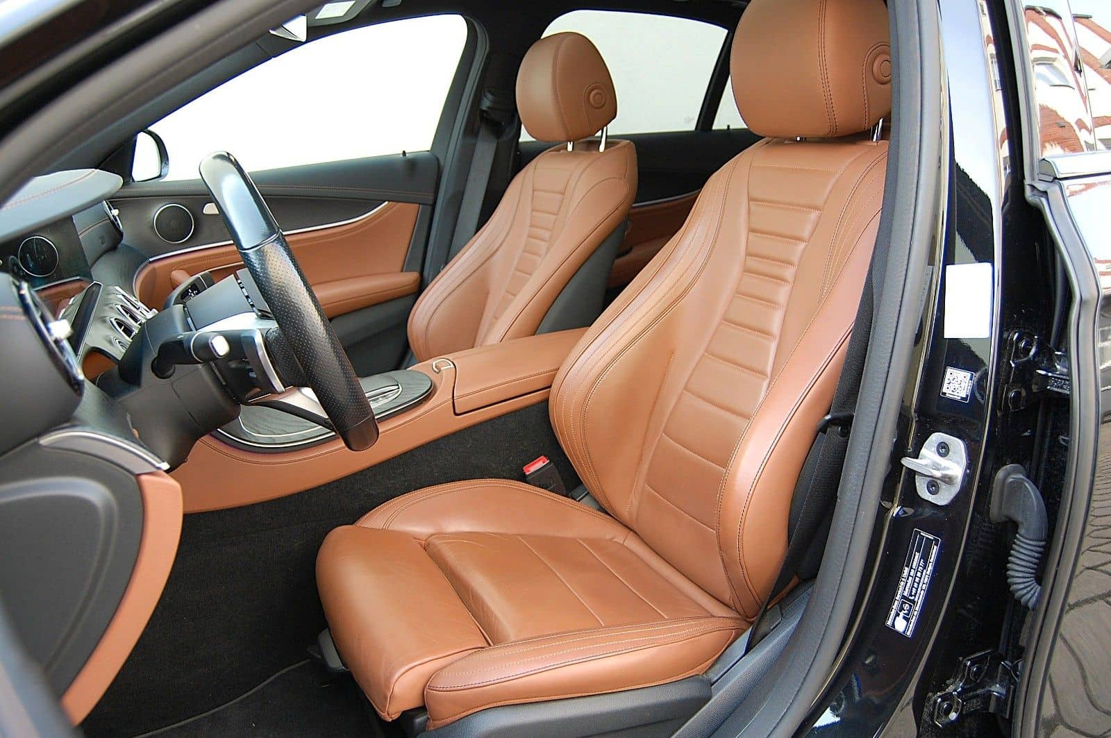 Mercedes-Benz E 400d 4Matic AMG Line Sportpaket foto 11