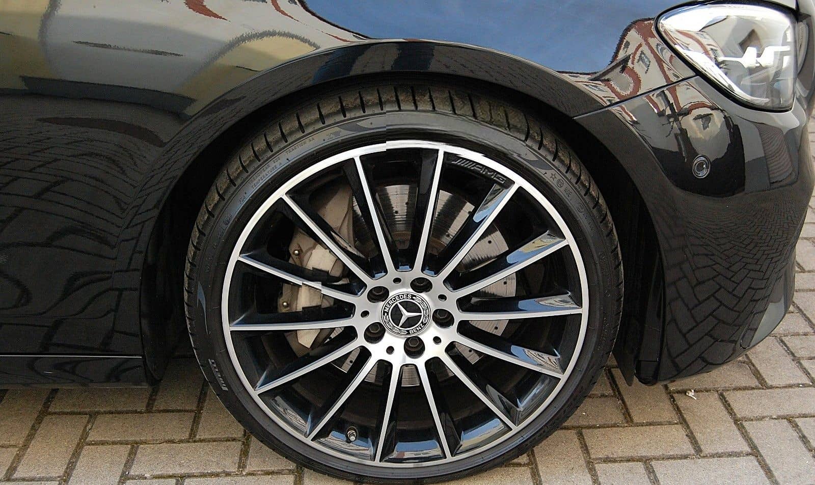 Mercedes-Benz E 400d 4Matic AMG Line Sportpaket foto 5