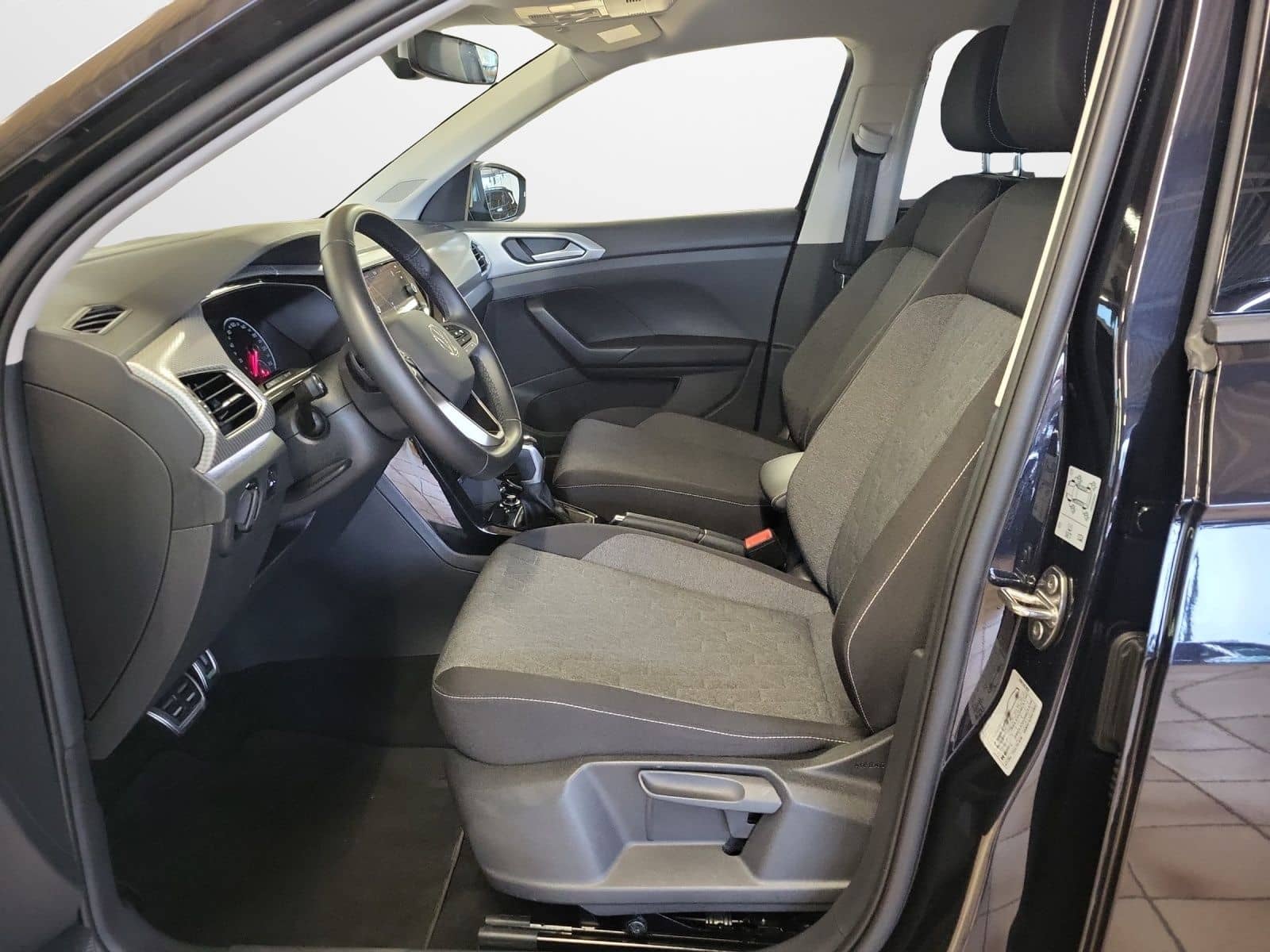 Volkswagen T-Cross 1.0 TSI DSG MOVE Navi LaneAssist PDC Lig foto 8