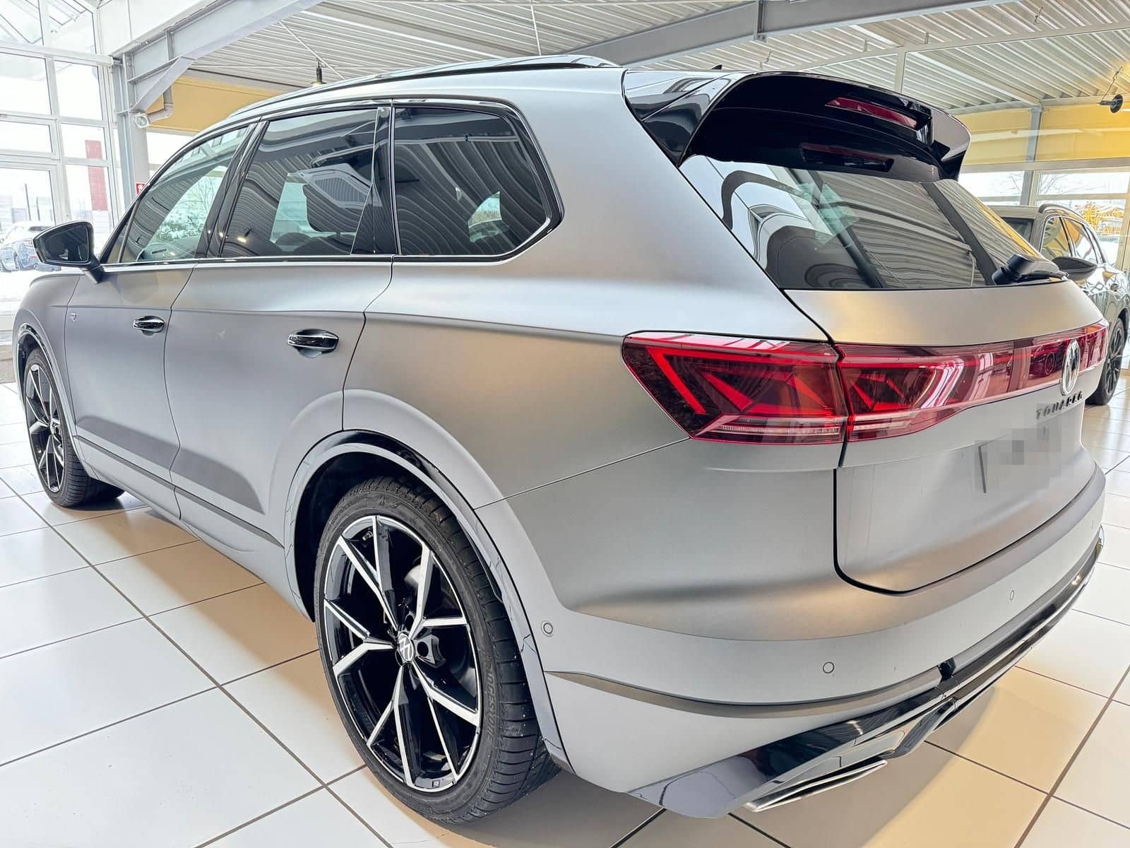 Volkswagen Touareg R-Line Matt Pano StHeiz HUD AHK IQ.DRIVE foto 3