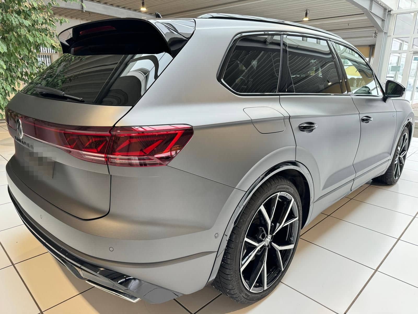 Volkswagen Touareg R-Line Matt Pano StHeiz HUD AHK IQ.DRIVE foto 4